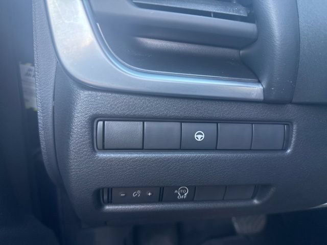 Used 2023 Nissan Rogue SV AWD/4WD image 21