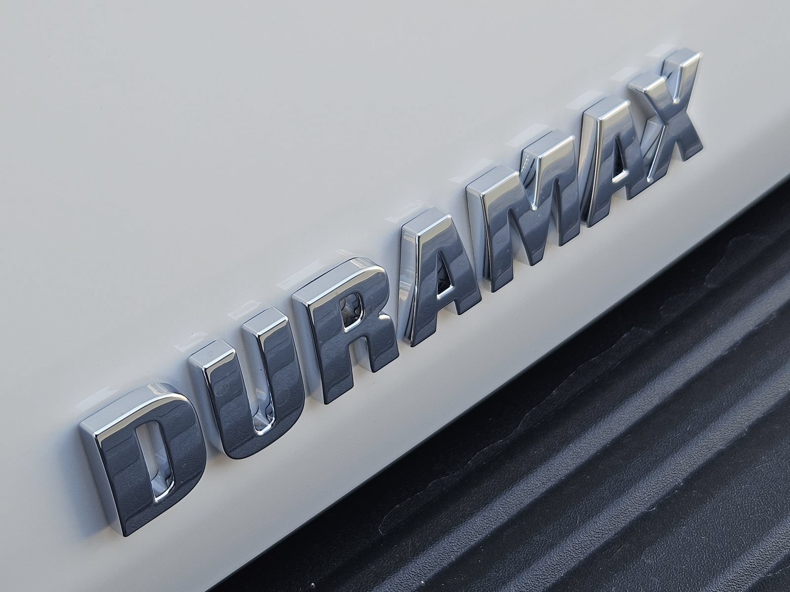New 2026 Chevrolet Suburban RST AWD/4WD image 13