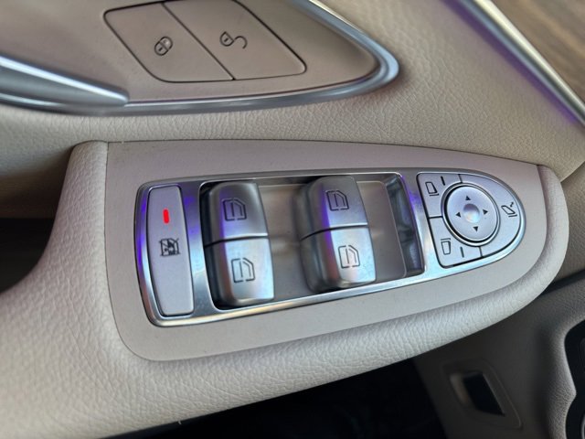 Used 2022 Mercedes-Benz GLC 300 4MATIC image 18