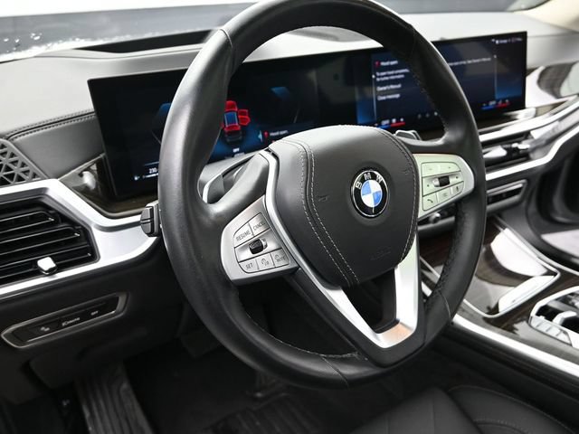 Used 2024 BMW X7 xDrive40i AWD/4WD image 12