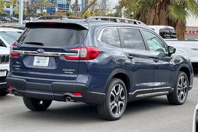 New 2025 Subaru Ascent Limited image 4