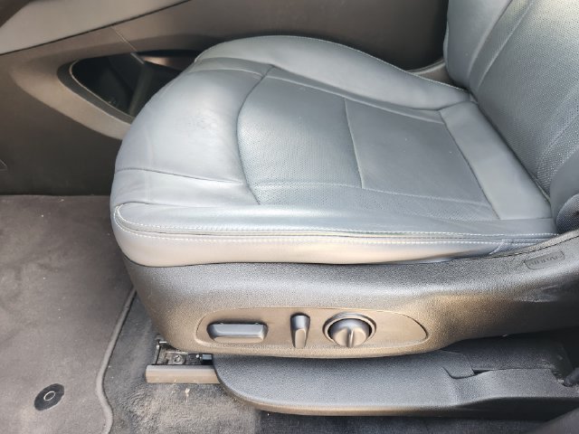 Used 2021 Buick Enclave Essence w/ Sport Touring Edition FWD image 24