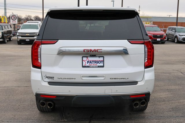 Used 2021 GMC Yukon Denali w/ Denali Premium Package image 4