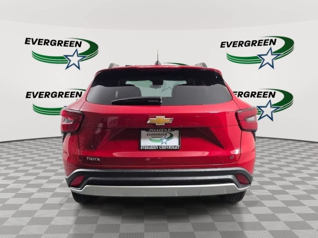 New 2026 Chevrolet Trax LT w/ Driver Confidence Package FWD image 4