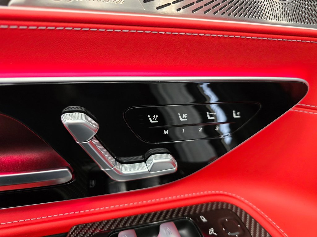 Used 2022 Mercedes-Benz SL 63 AMG 4MATIC image 38