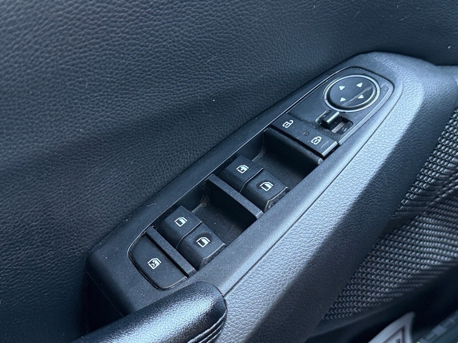 Used 2021 Kia Seltos S FWD image 19