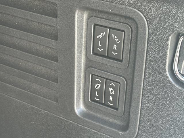 Used 2026 GMC Acadia Denali Ultimate w/ LPO, Floor Liner Package AWD/4WD image 6