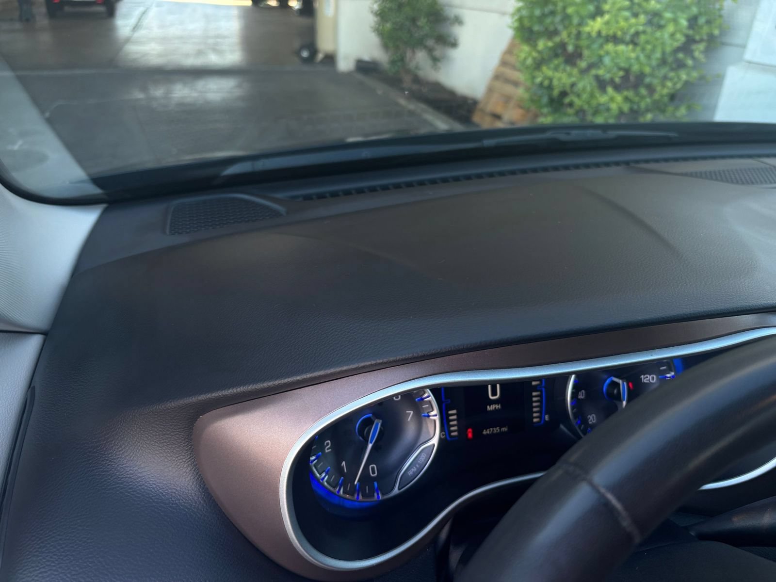 Used 2023 Chrysler Voyager LX FWD image 36