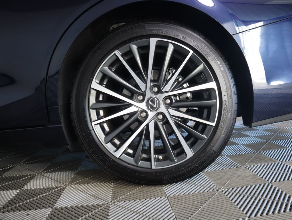 Certified 2025 Lexus ES 350 w/ Premium Package image 31