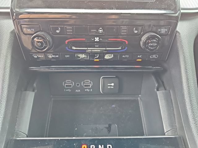 Used 2025 Jeep Grand Cherokee L Laredo w/ Luxury Tech Group I RWD image 21