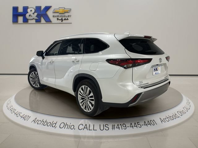 Used 2026 Toyota Highlander Platinum AWD/4WD image 4