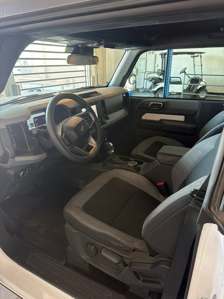 Used 2021 Ford Bronco 2-Door AWD/4WD image 2
