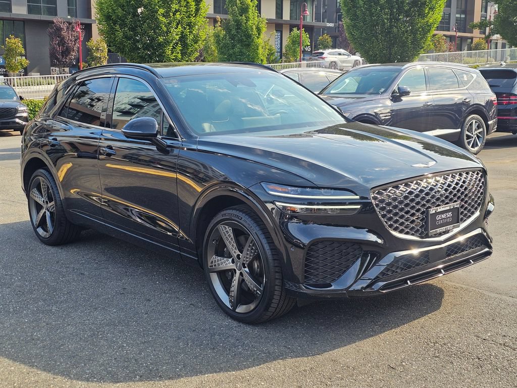 Certified 2025 Genesis GV70 3.5T Sport w/ Sport Advanced Package AWD/4WD image 3