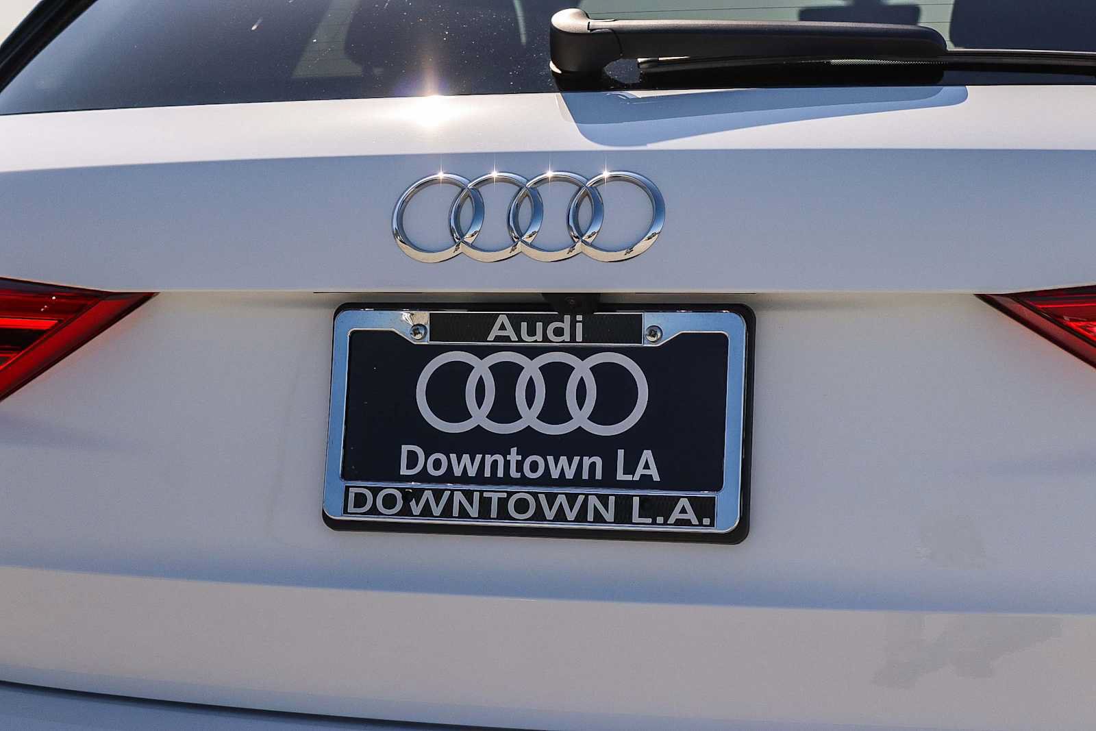 Used 2025 Audi Q3 2.0T Premium w/ Convenience Package AWD/4WD image 11