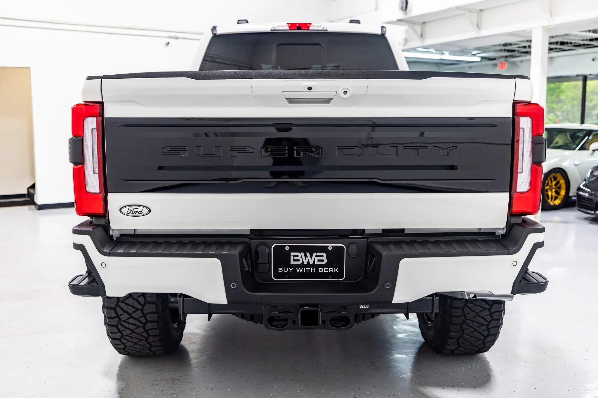 Used 2026 Ford F250 Platinum w/ Tremor Off-Road Package AWD/4WD image 19