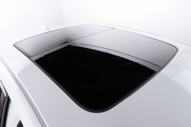 Certified 2023 Volvo S90 B6 Plus image 32