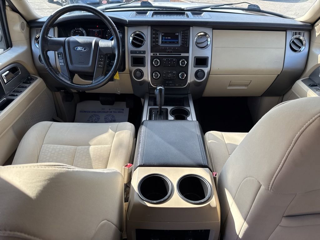 Used 2015 Ford Expedition XLT image 25