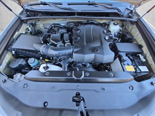 Certified 2021 Toyota 4Runner Venture w/ Moonroof Package AWD/4WD image 25