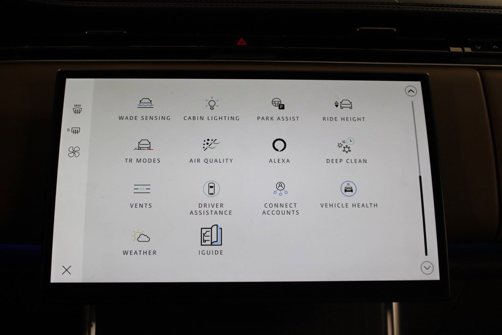 Used 2024 Land Rover Range Rover Long Wheelbase Autobiography image 28