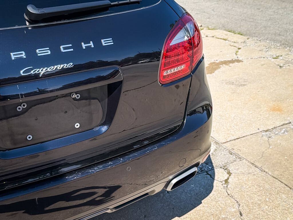 Used 2014 Porsche Cayenne Diesel AWD/4WD image 13