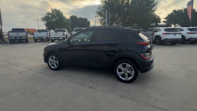 Used 2023 Hyundai Kona SEL AWD/4WD image 6