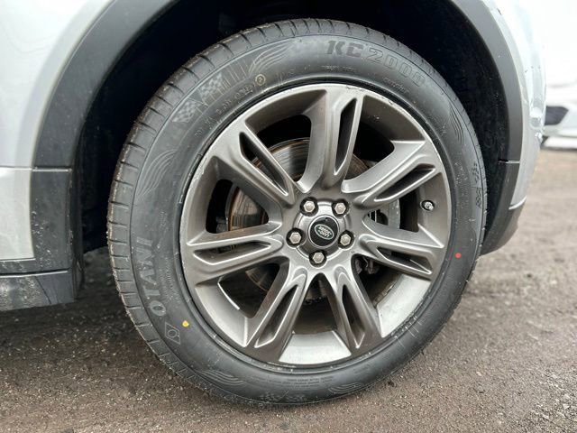 Used 2019 Land Rover Range Rover Evoque Landmark Edition image 9