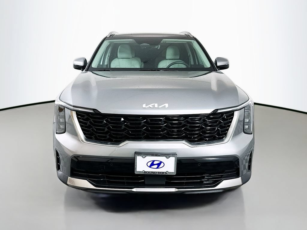 Used 2025 Kia Sorento EX w/ EX Panoramic Sunroof Package FWD image 2