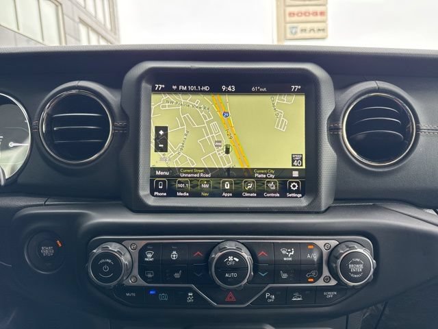 Used 2023 Jeep Wrangler Unlimited Sahara AWD/4WD image 16
