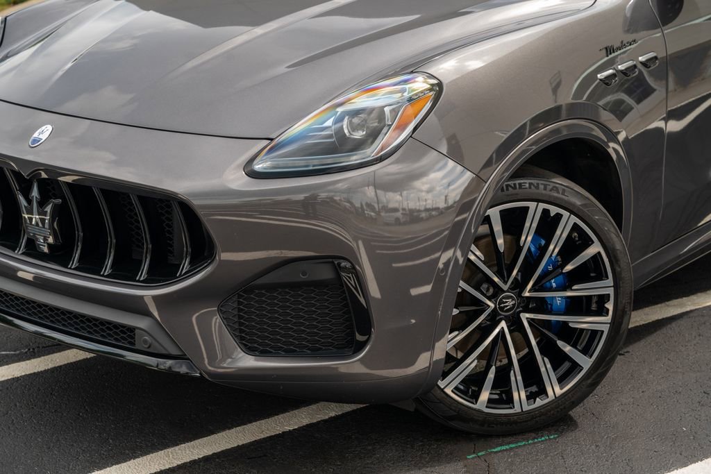Used 2023 Maserati Grecale Modena AWD/4WD image 3