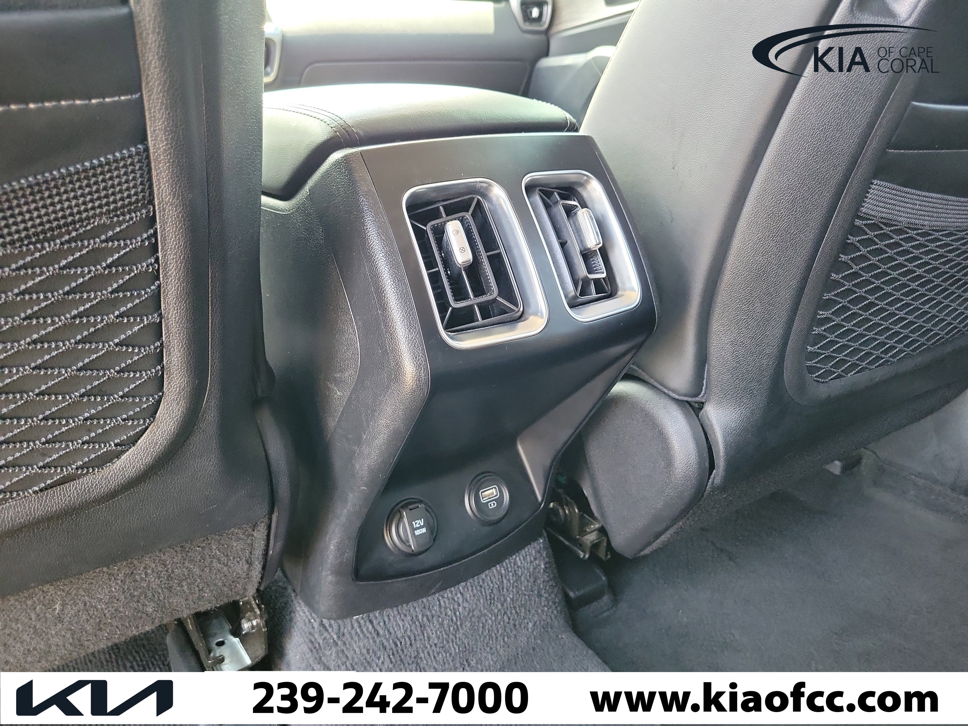 Certified 2022 Kia Sorento S w/ Panoramic Sunroof Package image 15