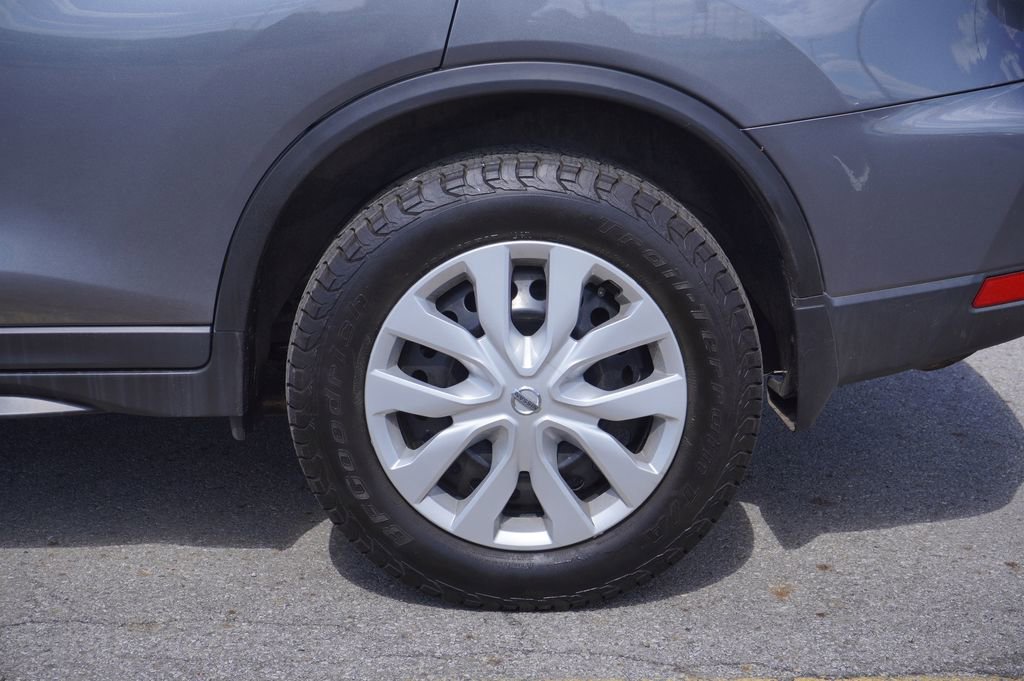 Used 2020 Nissan Rogue S AWD/4WD image 11