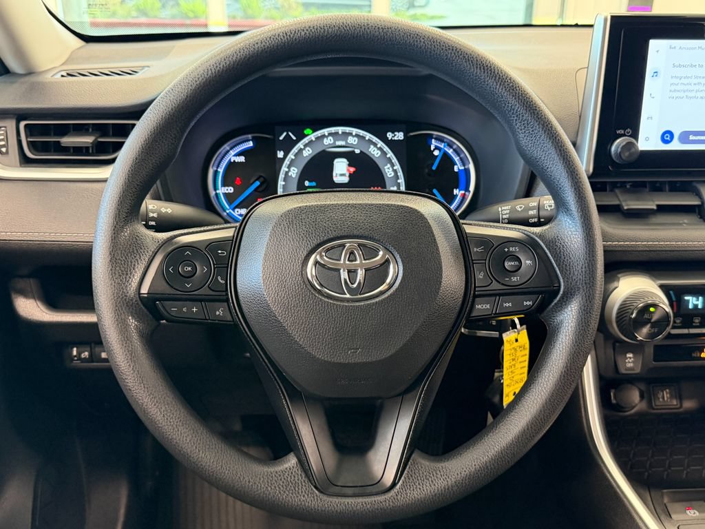 Used 2025 Toyota RAV4 LE AWD/4WD image 17