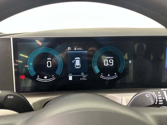 Certified 2025 Hyundai Tucson SE image 45