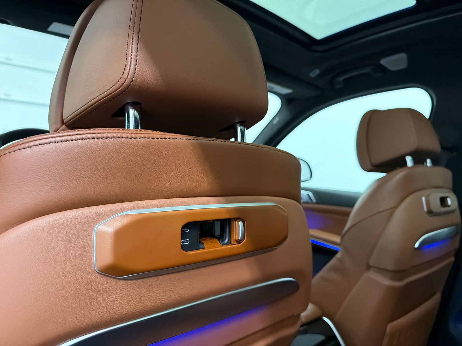 Used 2024 BMW ALPINA XB7 image 27