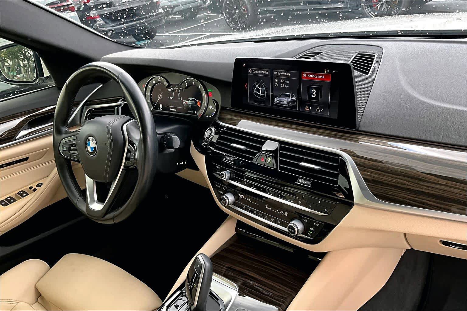Used 2019 BMW 530i w/ Convenience Package RWD image 31