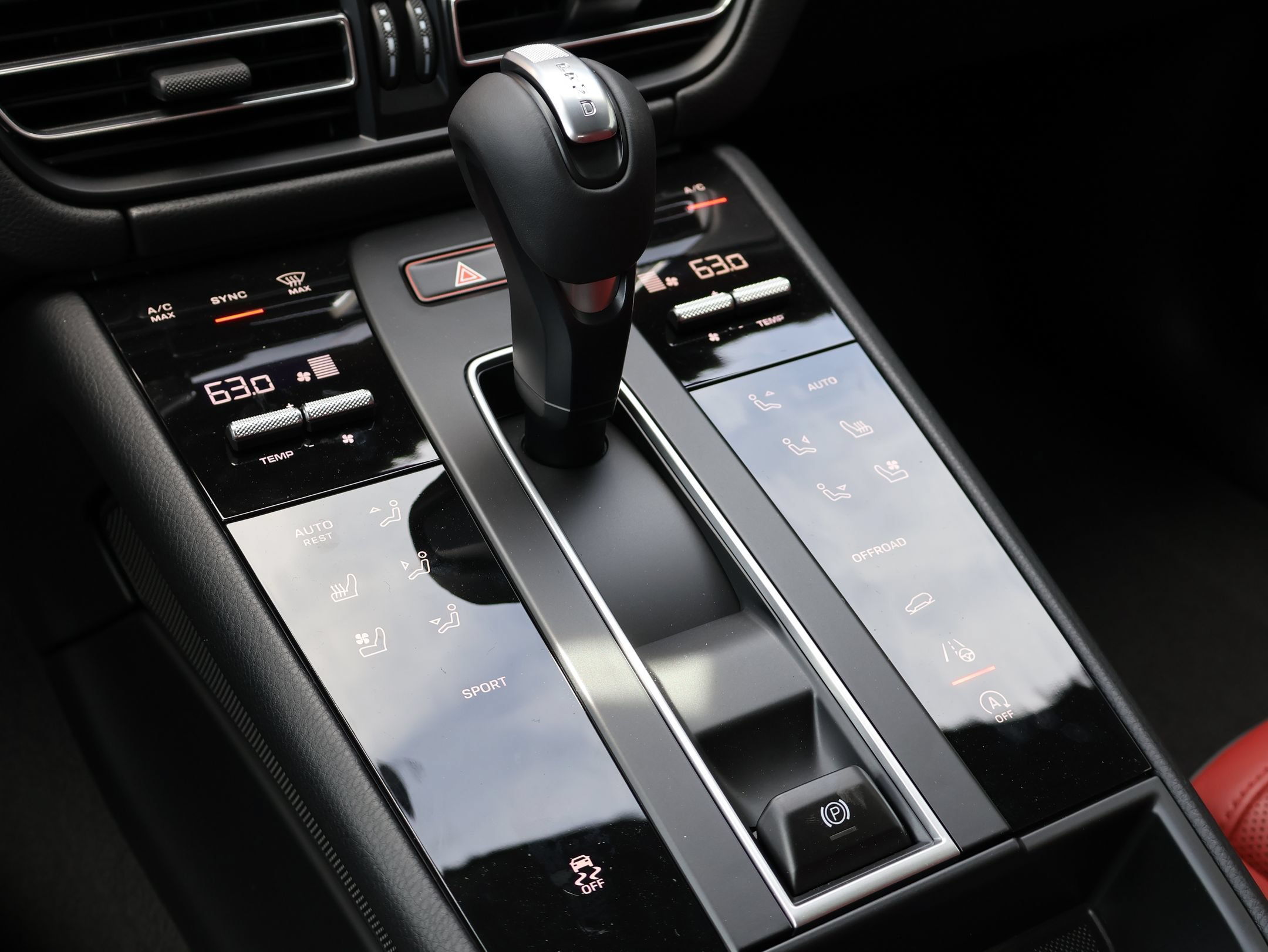 New 2026 Porsche Macan AWD/4WD image 20