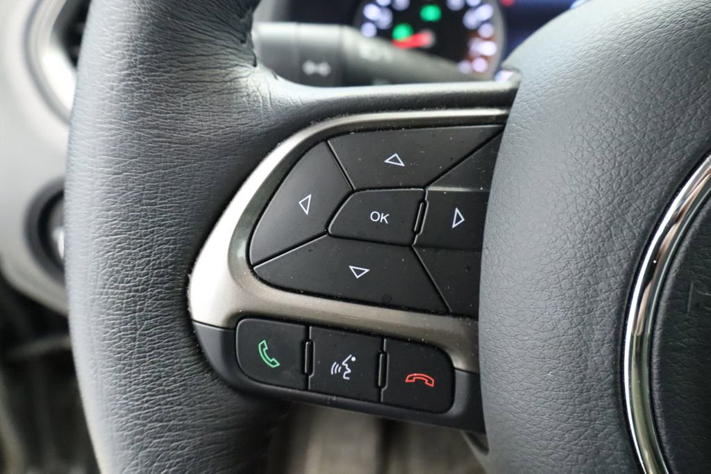 Used 2022 Jeep Renegade Latitude w/ Convenience Group AWD/4WD image 35