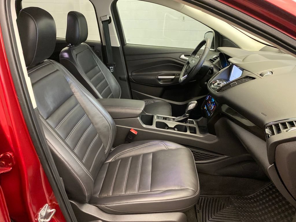 Used 2019 Ford Escape Titanium FWD image 25