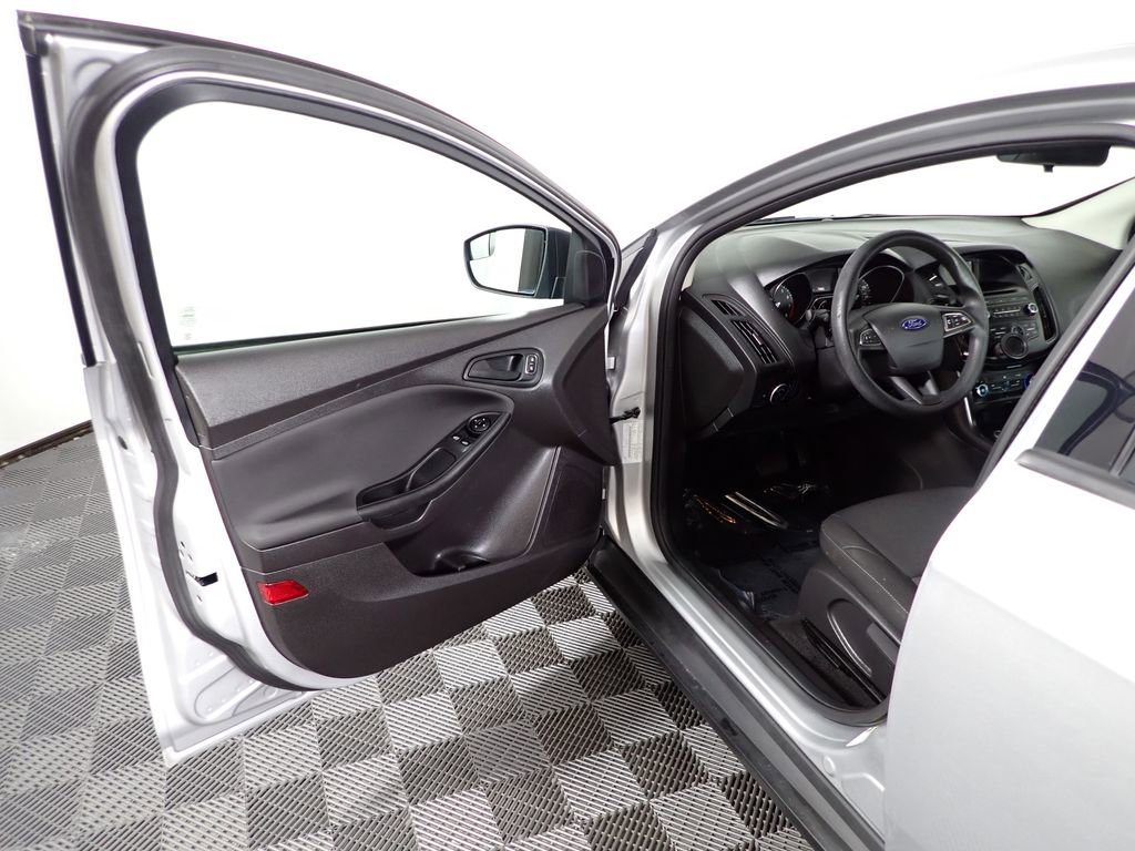 Used 2017 Ford Focus S FWD image 18
