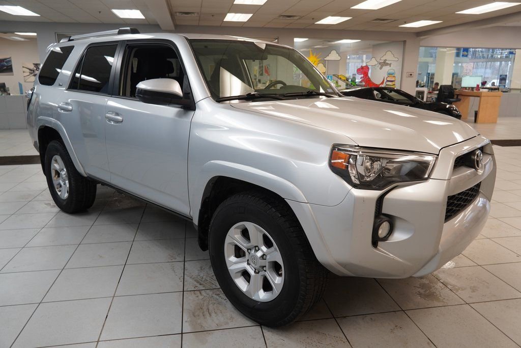 Used 2019 Toyota 4Runner SR5 image 16