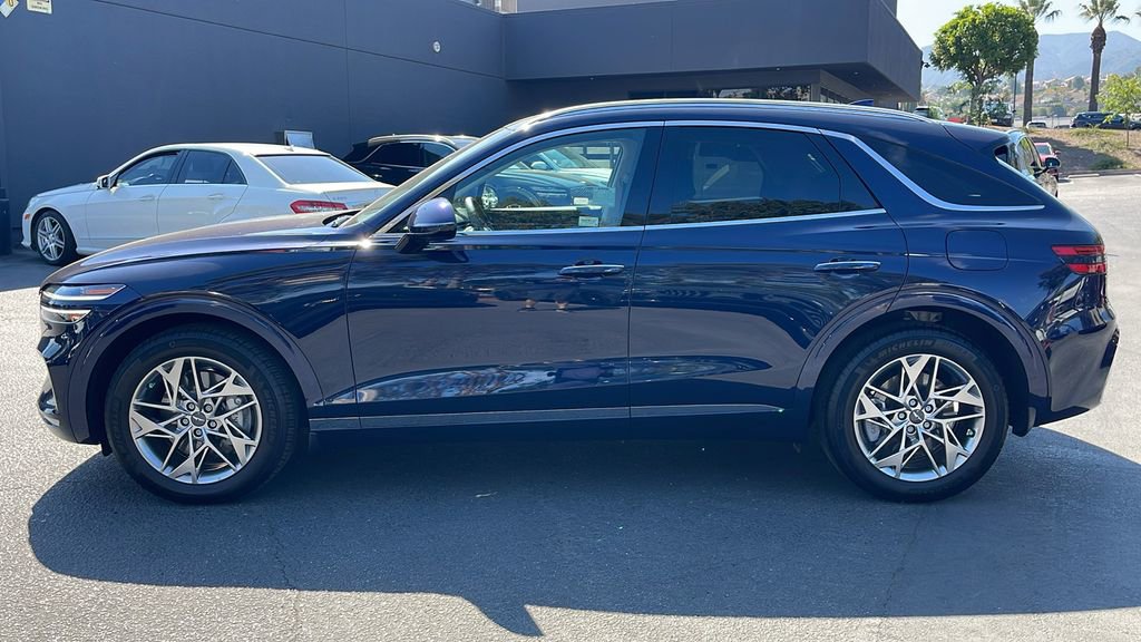 Used 2025 Genesis GV70 2.5T w/ Select Package image 12