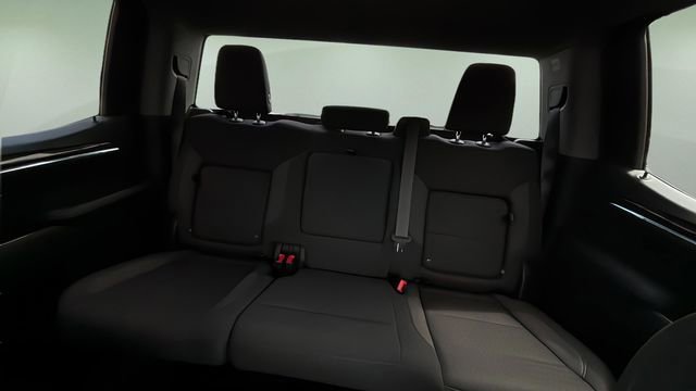 Used 2024 GMC Sierra 1500 Elevation image 14