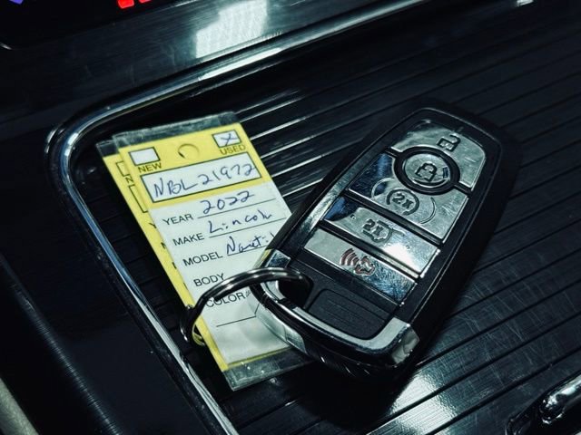 Used 2022 Lincoln Nautilus Reserve image 39