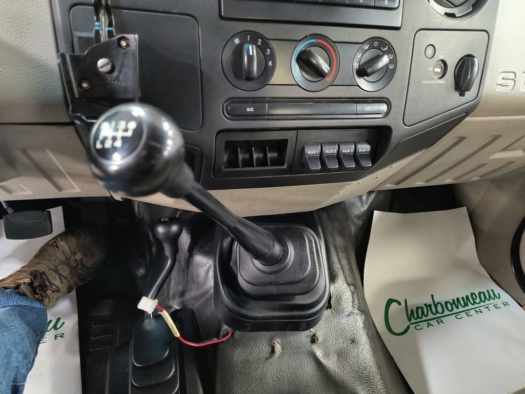 Used 2008 Ford F350 XL image 15