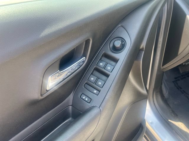 Used 2017 Chevrolet Trax LT w/ Driver Confidence Package FWD image 16