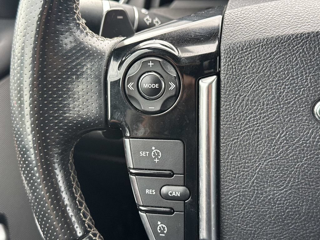 Used 2015 Land Rover LR4 HSE LUX AWD/4WD image 22