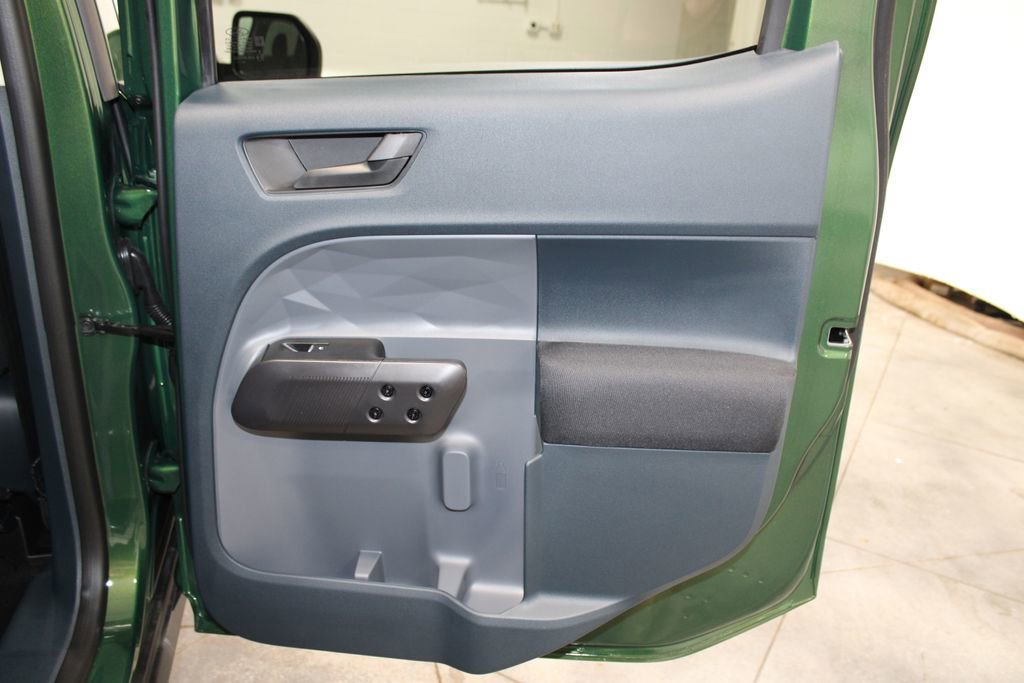 New 2025 Ford Maverick XL image 28