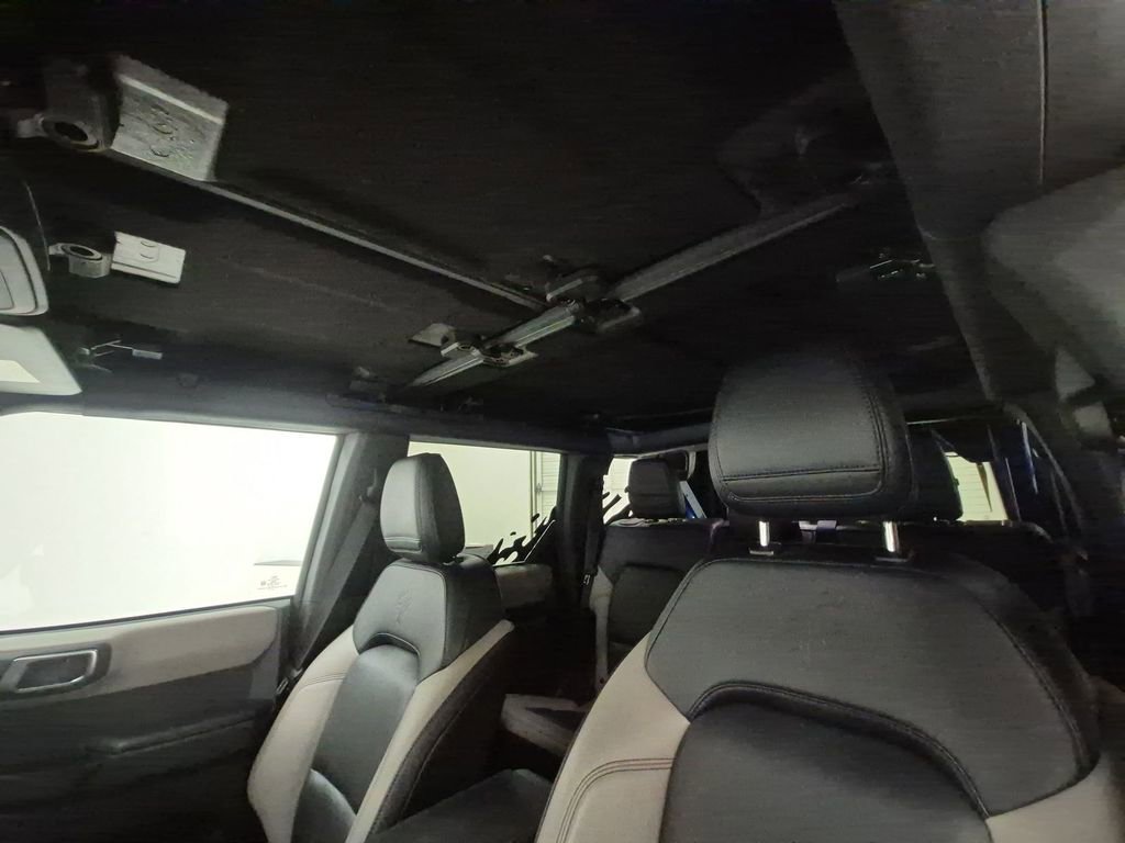 Used 2024 Ford Bronco Wildtrak image 19
