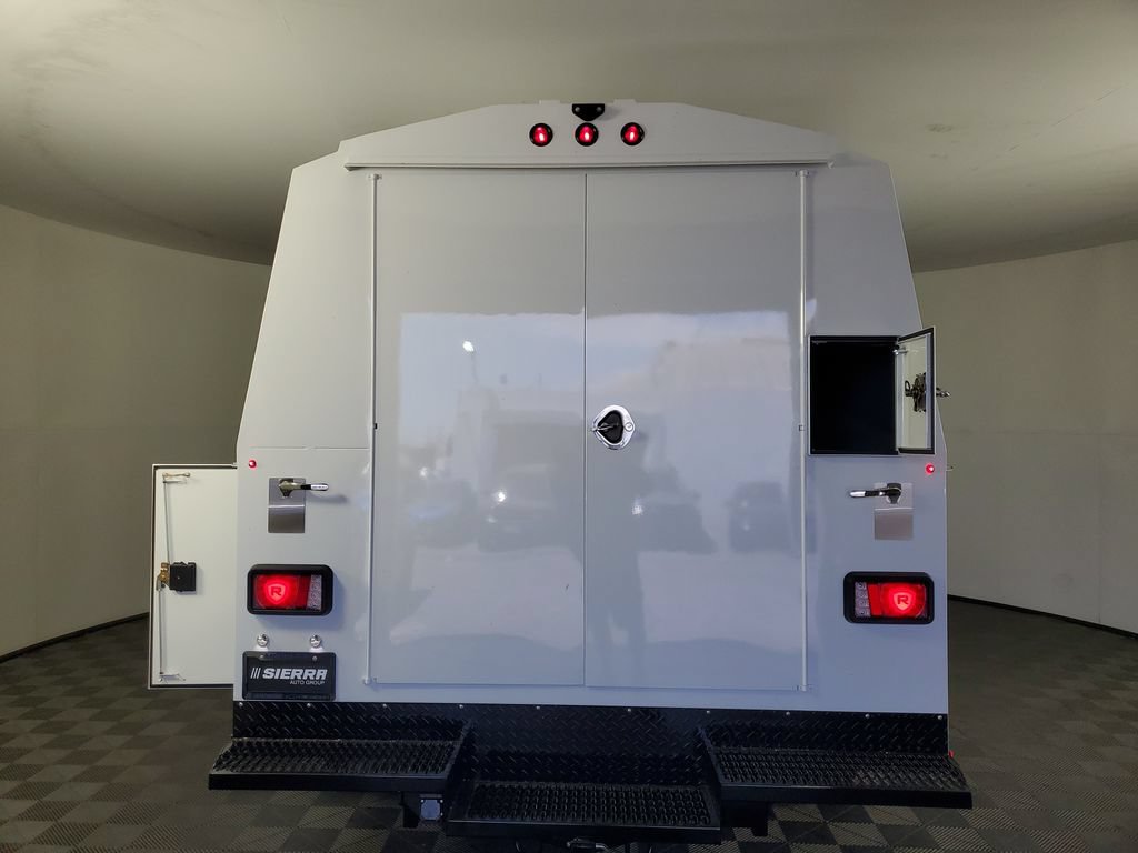 New 2026 Chevrolet Express 3500 w/ Power Convenience Package RWD image 5