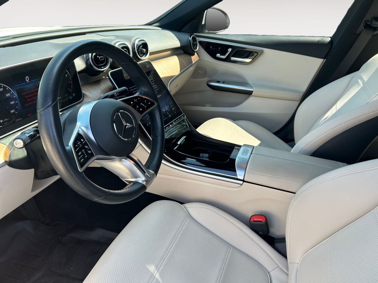 Used 2024 Mercedes-Benz C 300 Sedan image 9